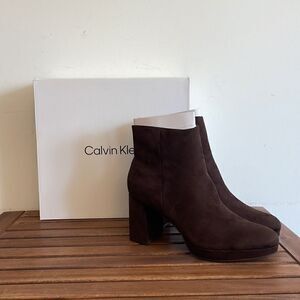 NWT Calvin Klein Uda Booties Dark Brown Women size 9(MSRP$199)